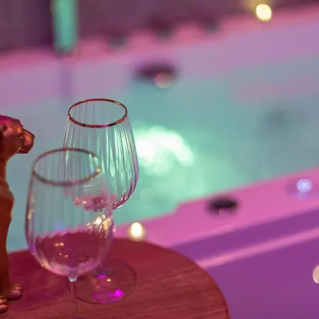 Amazonia ~ Balneo ~ Arrivee Autonome דירה רואן