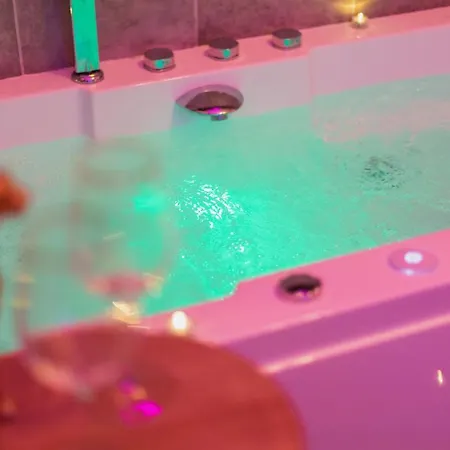 Amazonia ~ Balneo ~ Arrivee Autonome דירה